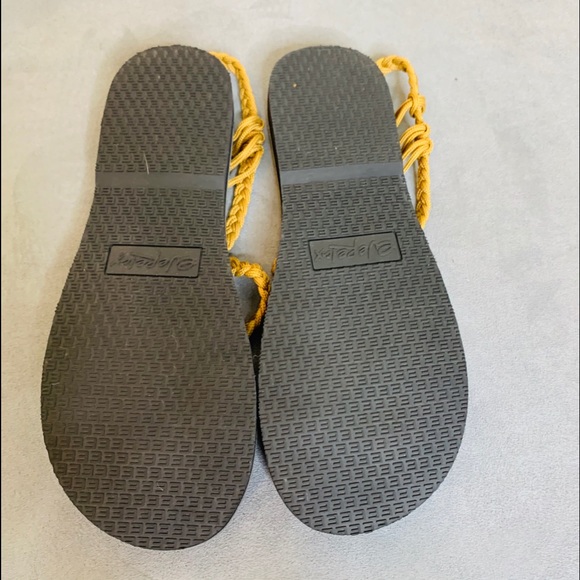 EveRelax Braided Sandals (8) - Picture 6 of 8